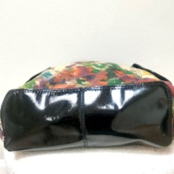 Lucky Brand Printed Hobo Bag - Picture 10 of 16